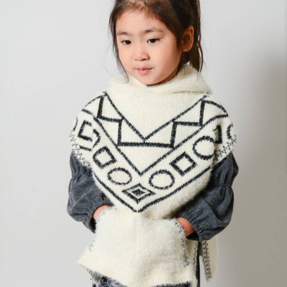 Aztec Design Soft Poncho